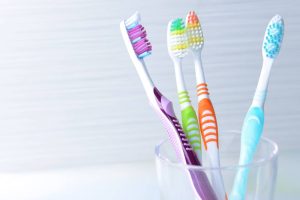 Tips Memilih Sikat Gigi dan Cara Merawatnya: Panduan Lengkap